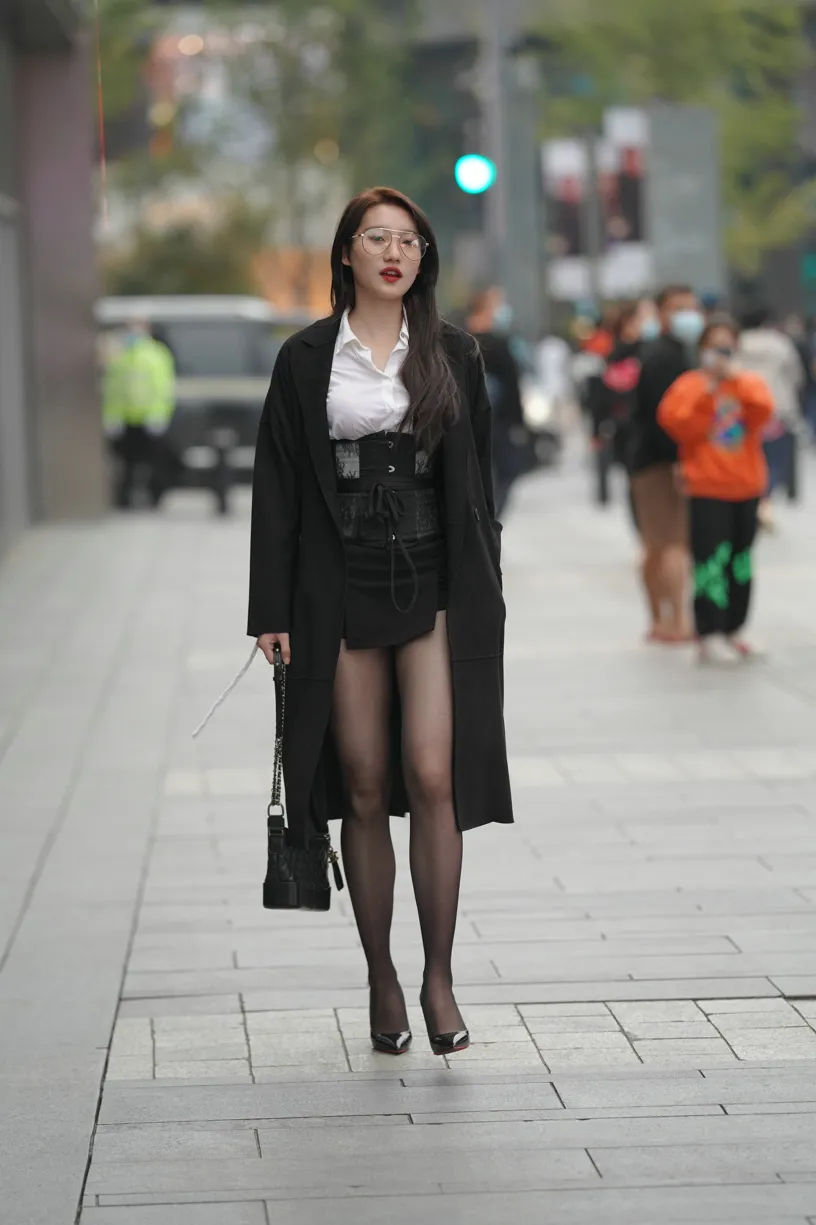 [Mzsock] NO.160 Long legs in black stockings street photography#[105P]-102